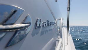 2008 54 Hatteras Convertible American Made Bow Deck (5)