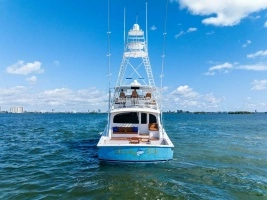 2012 Viking 82 Convertible thumbnail 119