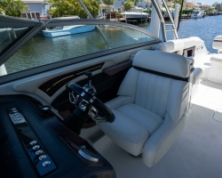 Unplugged 28ft Cobalt Yacht For Sale