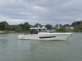 BFT 42ft Boston Whaler Yacht For Sale