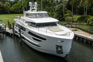 Midnight Moon 85ft Horizon Yacht For Sale