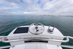 2003 Viking 45 Convertible thumbnail 19