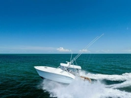 2018 Custom Carolina 35 Express thumbnail 12