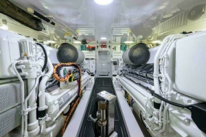 Viking 72 Knot Again - Engine Room