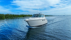 Fridge Benefit 35ft Tiara Yachts Yacht For Sale