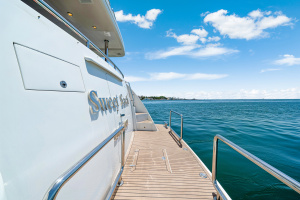 SWEET SARAH 82ft Horizon Yacht For Sale