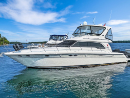 ISLAND SEEKER 48ft Sea Ray Yacht For Sale