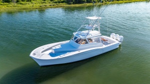 FLYING LOW 41ft Custom Carolina Yacht For Sale