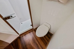 2012 Viking 82 Convertible thumbnail 37