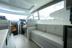 4th Quarter 46ft Cruisers Yacht For Sale