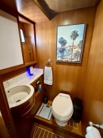 Alaskan 70 OHANA - Master Stateroom Ensuite Head