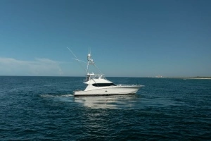 2005 Hatteras 68 Convertible thumbnail 1