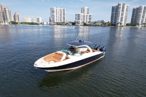 35ft Chris Craft Yacht For Sale