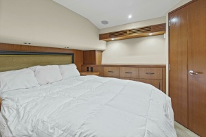 Blacksmith 60ft Hatteras Yacht For Sale