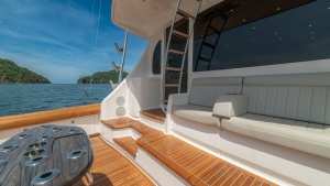 Fish Tank 64ft Viking Yacht For Sale