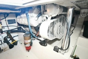 2001 Cabo 35 Flybridge thumbnail 31