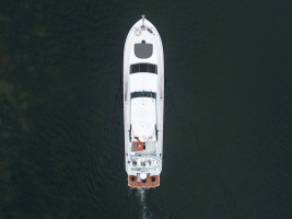 DARE TO DREAM 76ft Lazzara Yachts Yacht For Sale