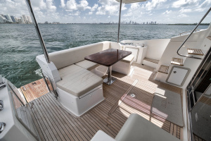 50ft Azimut Yacht For Sale