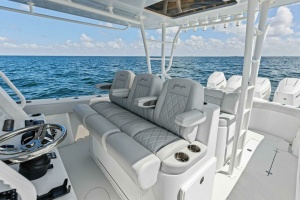 2024 Yellowfin 42 Offshore thumbnail 3