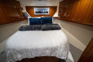 2023 Viking 46 Billfish Master Stateroom