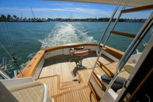 Viking 72 Knot Again - Cockpit