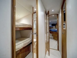 2017 Viking 52 Convertible thumbnail 23