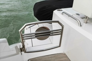 2020 Cruisers Yachts 46 Cantius thumbnail 8