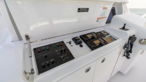 Knot Diggin 60ft Hatteras Yacht For Sale