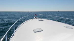 2008 54 Hatteras Convertible American Made Bow Deck (1)