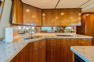 2018 Viking 72 Convertible thumbnail 30