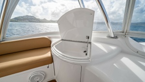 Flybridge Seating with Wet Bar