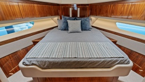 Luxurious Forward Stateroom