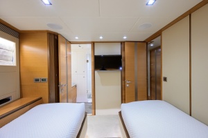 Midnight Moon 85ft Horizon Yacht For Sale