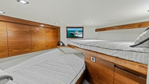 2023 Viking 54 Convertible 
