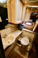 WHY KNOT 37ft Cruisers Yachts Yacht For Sale