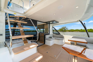 DOUBLE LIFE 48ft Prestige Yacht For Sale