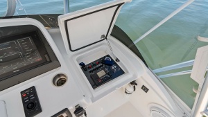 Flybridge Helm Station Controls
