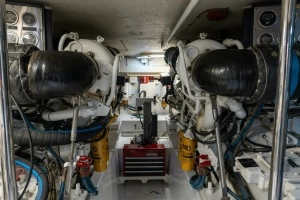 2001 Hatteras 60 Convertible thumbnail 53