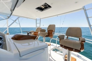 2013 Viking 76 Convertible thumbnail 3
