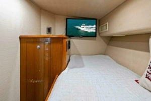 2003 Viking 48 Convertible thumbnail 55
