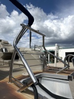 ONCE AGAIN 25ft Manitou Yacht For Sale
