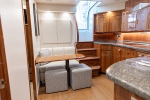 2018 Viking 52 Sport Tower thumbnail 7