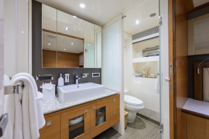 Midnight Moon 85ft Horizon Yacht For Sale