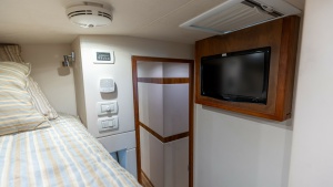 Knot Diggin 60ft Hatteras Yacht For Sale