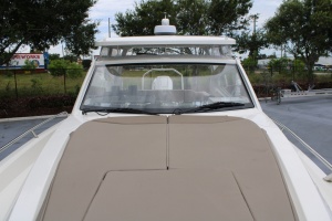 30ft Nimbus Yacht For Sale