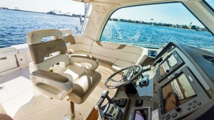 HAMMERHEAD II 34ft Boston Whaler Yacht For Sale