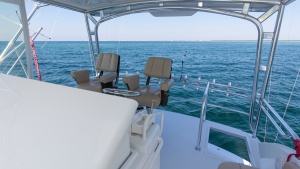 2008 54 Hatteras Convertible American Made Bridge (7)
