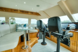 MAJESTIK 80ft Hatteras Yacht For Sale