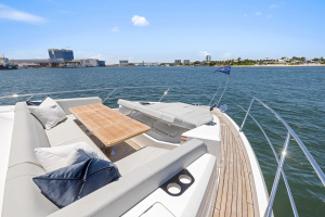 MANHATTAN 68 DEALER DEMO 68ft Sunseeker Yacht For Sale
