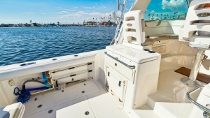 HAMMERHEAD II 34ft Boston Whaler Yacht For Sale